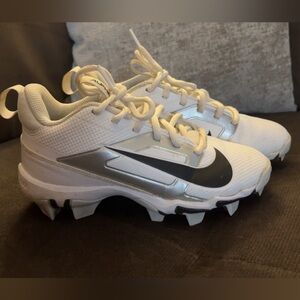 1.5Y Nike Football Cleats